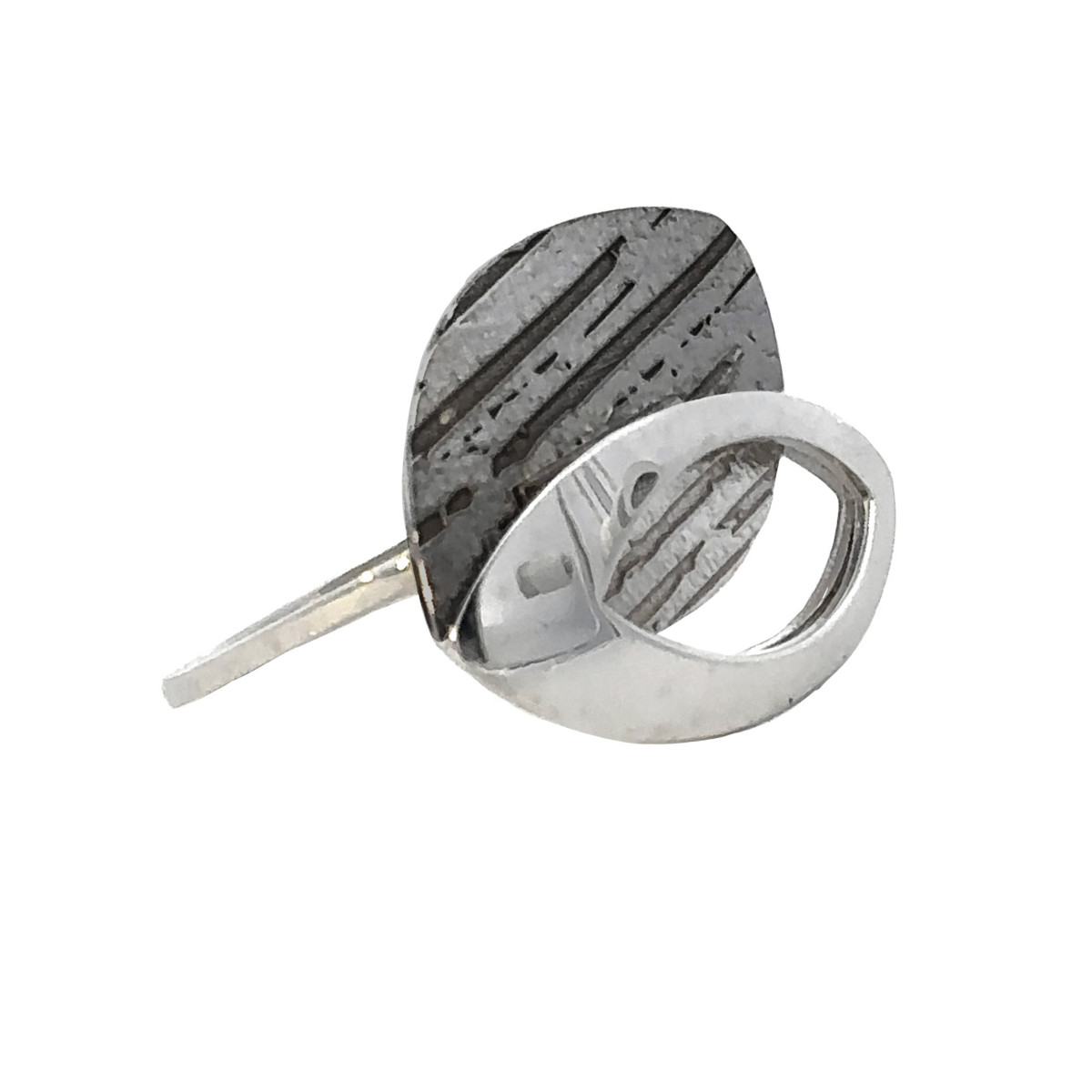 Anillo de plata