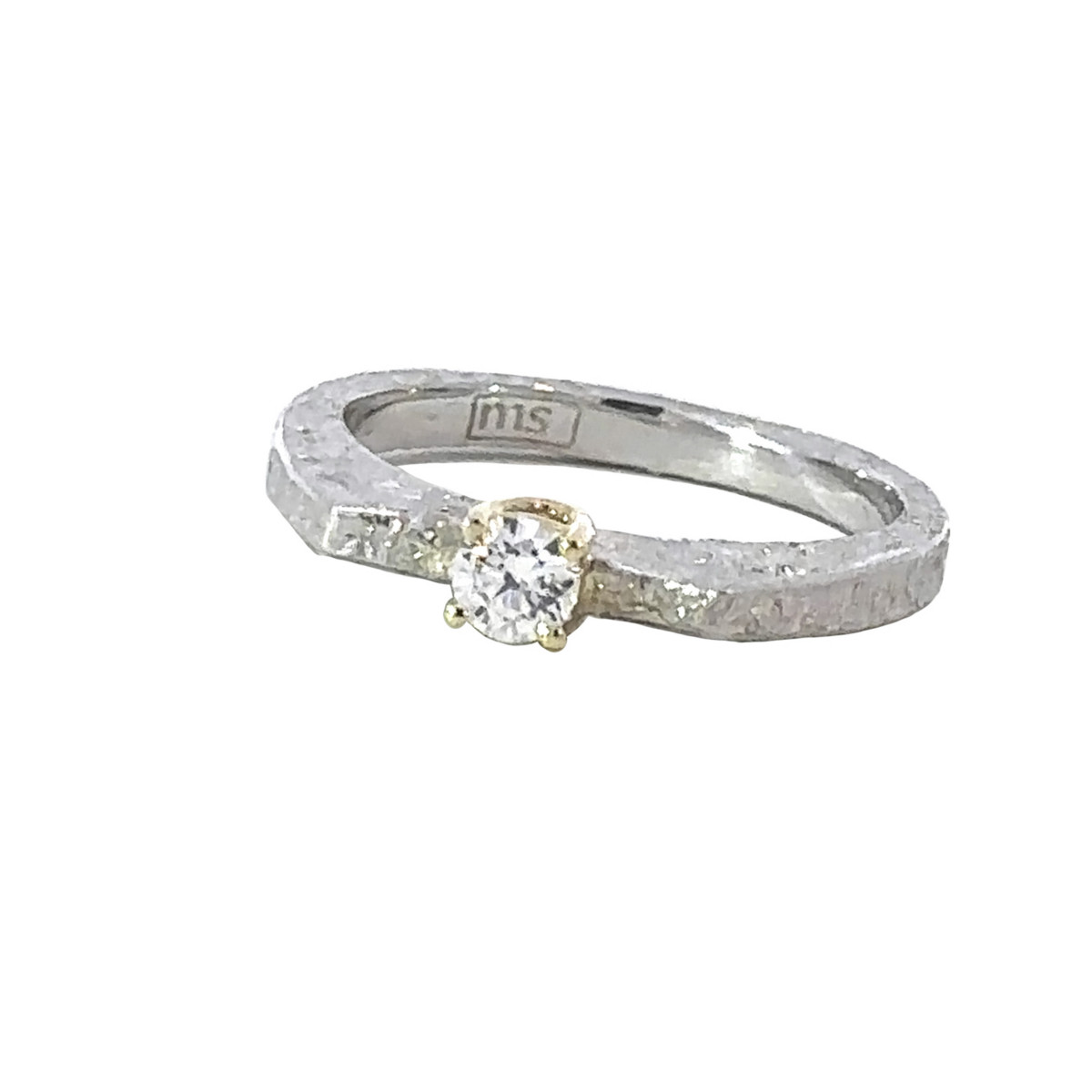 Eco-friendly silver, gold and brilliant ring