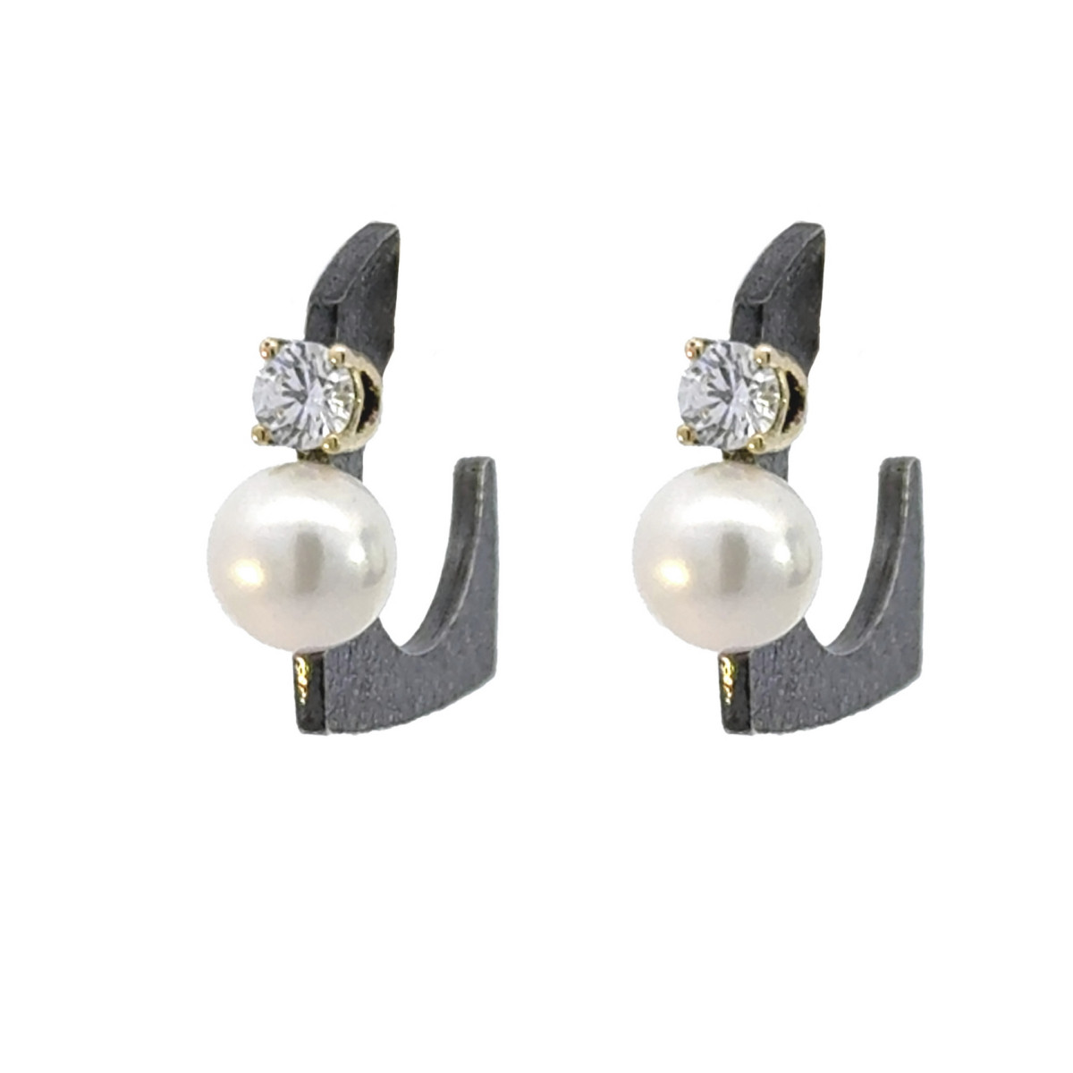 Silver, gold, pearl and brilliant earrings