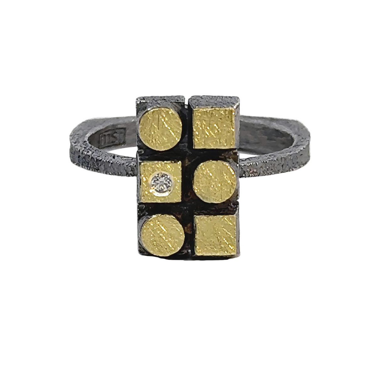 Anell de plata oxidada, or de 18k i diamond lab