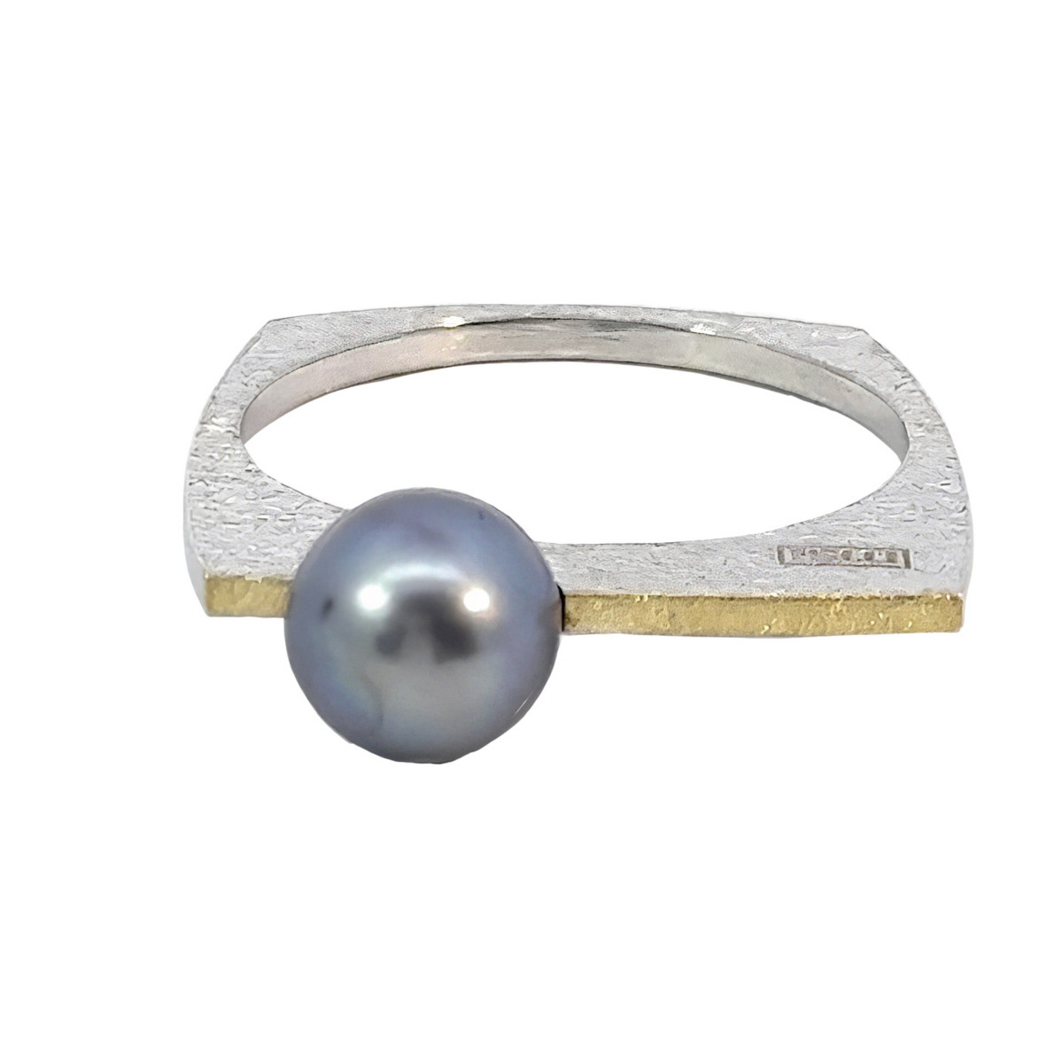 Silver, gold and pearl ring