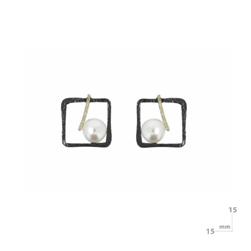 Pendientes fabricados en plata, oro y perla cultivada