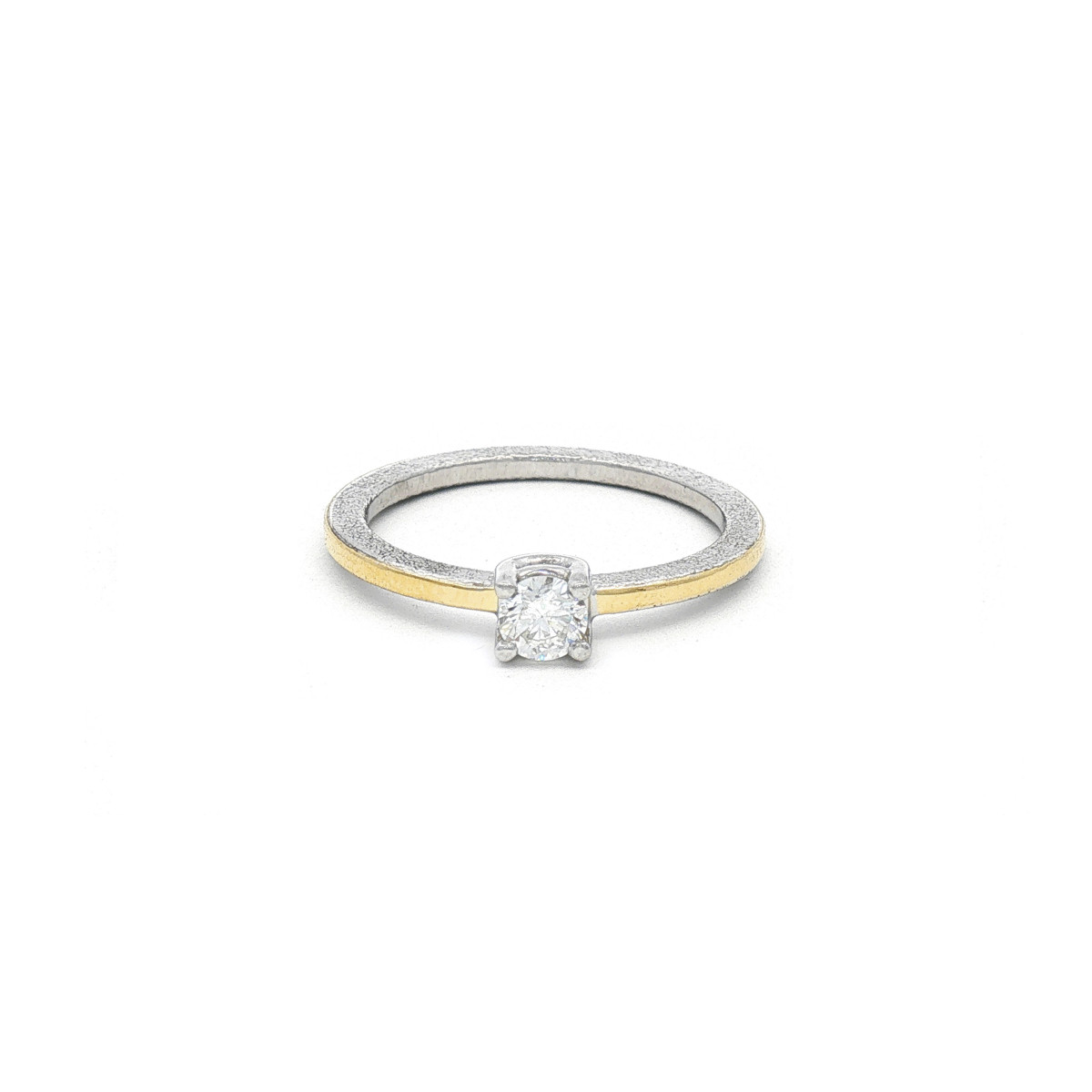 Anillo de plata, oro y brillante lab