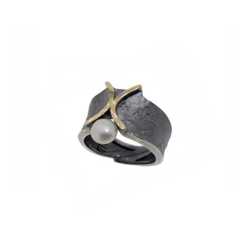 Anell de plata, or i perla