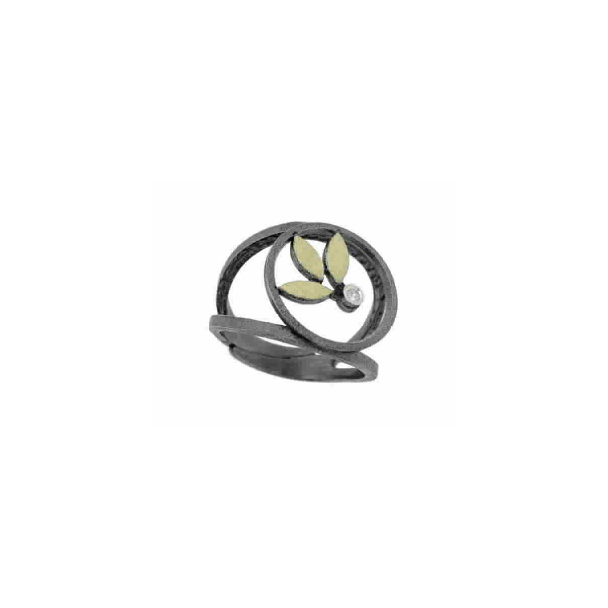 Anillo fabricado en plata, oro y brillante