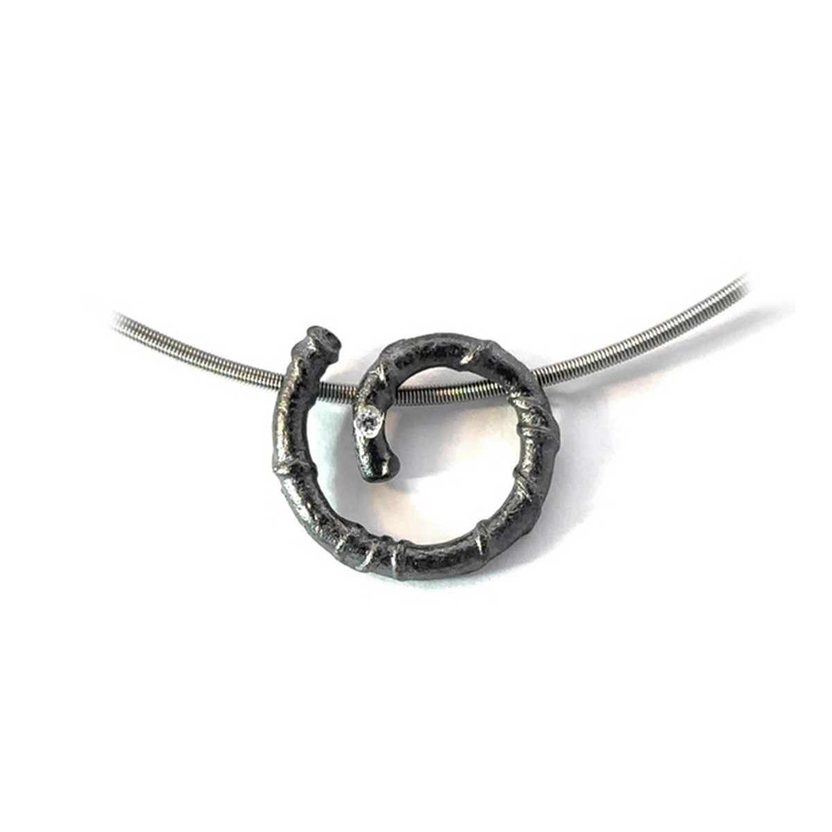 Colgante de plata y brillante