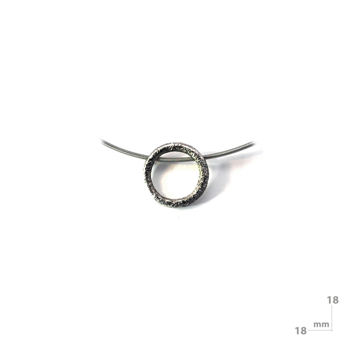 Colgante de plata negra