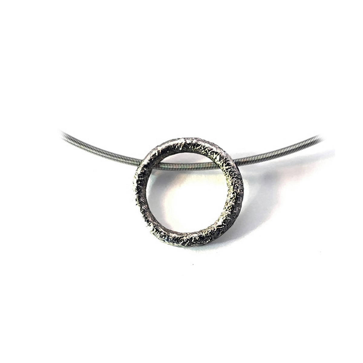 Colgante de plata negra