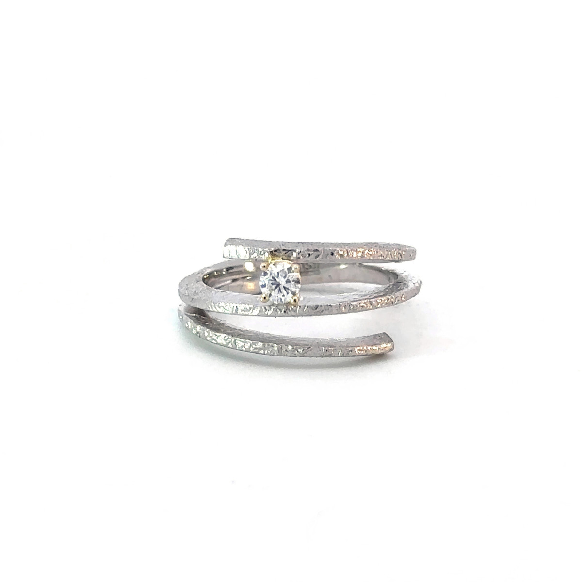 Anillo de plata, oro y brillante