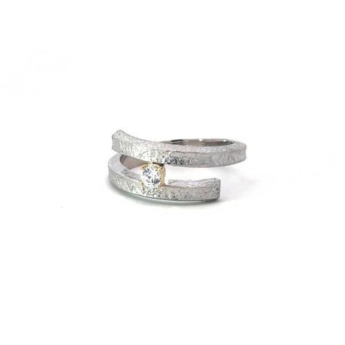 Anillo de plata, oro y brillante